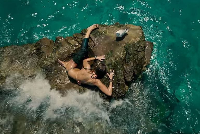 the shallows - movie review