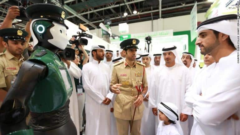First Robot cop Joins Dubai Police