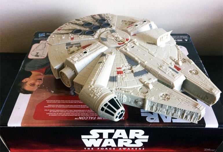 Hasbro Star Wars: The Force Awakens Millennium Falcon Review - She's Got It Where It Counts, Kid