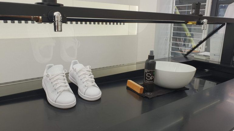 Sneaker Lab – On The Go Cleaning For Your Sneaker Maintenance