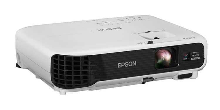 Epson EB-U04 Projector Review - Home Entertainment with Budget Cost