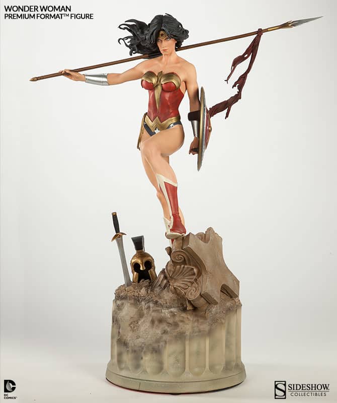 Wonder Woman Premium Format Figure 01