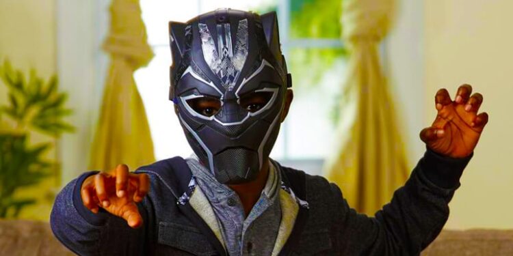 Black Panther Vibranium Power FX Mask Review