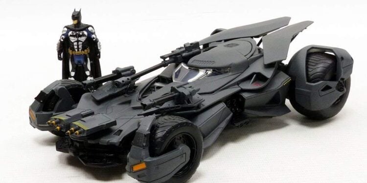 Metals Justice League Batmobile Toy Review