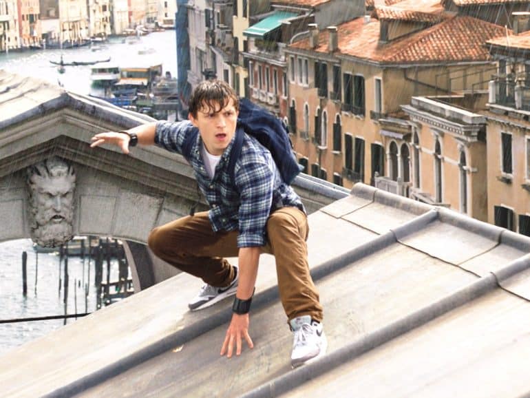 Rango Fértil uno Peter Parker Wears Nike Air Max 1 Sneakers In Spider-Man: Far From Home -  Sneaker Fortress