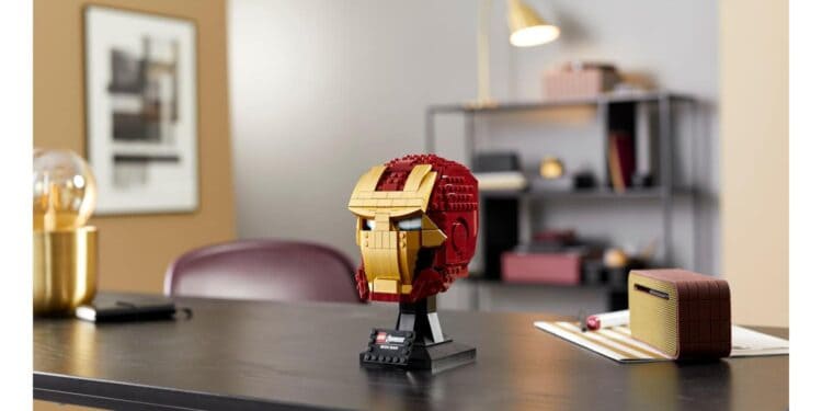 LEGO 76165 Marvel Iron Man Helmet Review