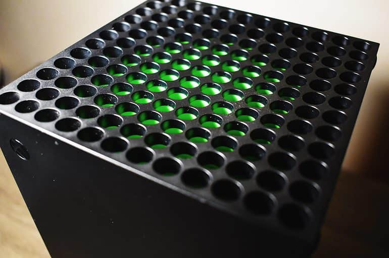 xbox series x console