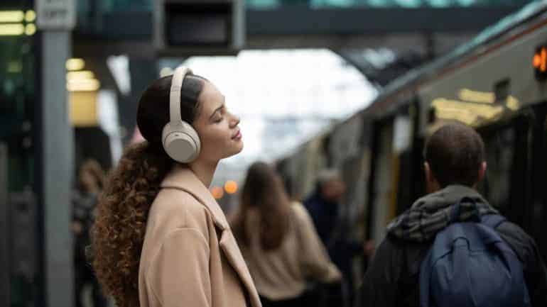 sony wh-1000xm4 headphones