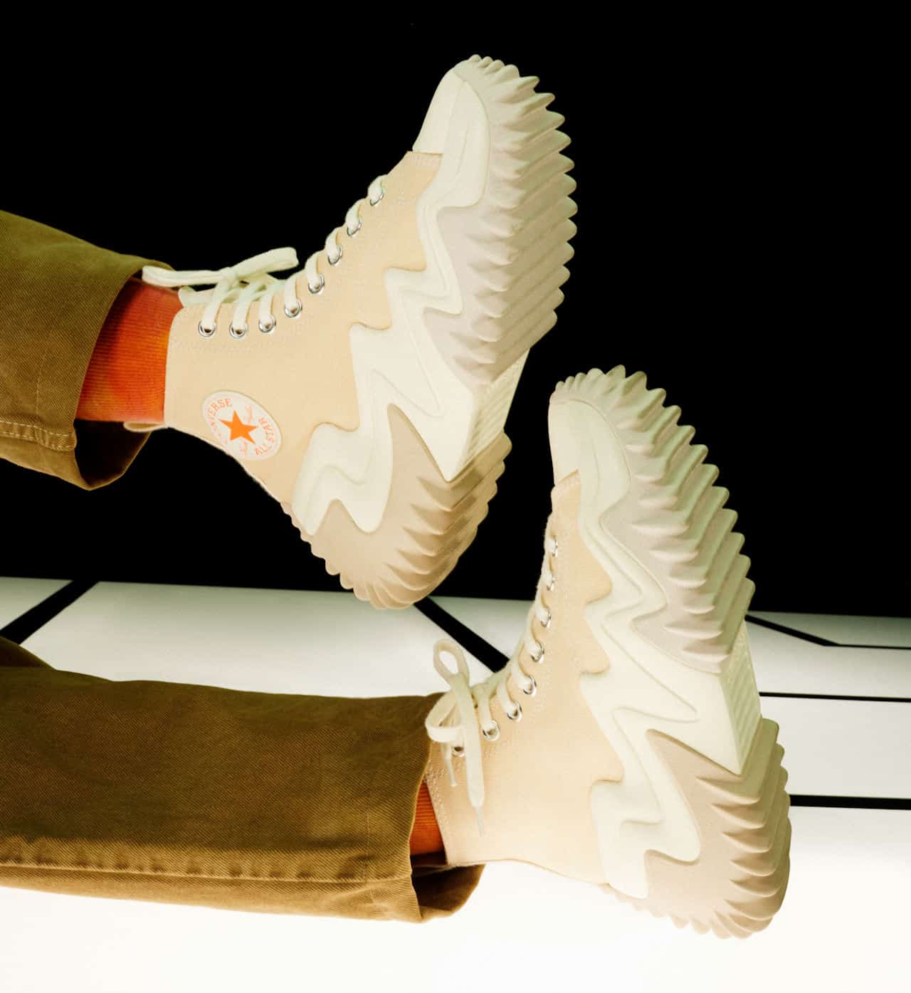 run star motion converse beige