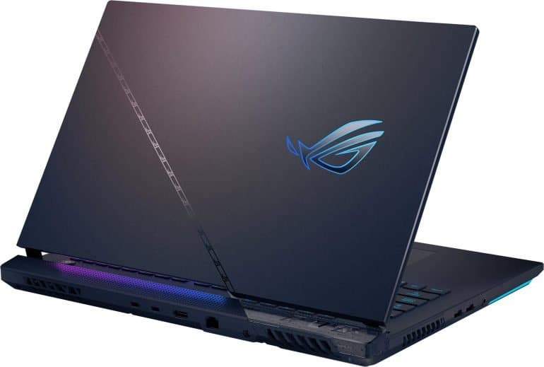 ASUS ROG Strix SCAR 17 G733 (2022) Review