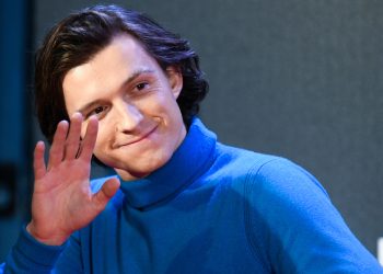 26-Year-Old Tom Holland Quits Social Media For Mental Health