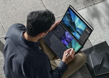 ASUS Zenbook Pro 14 Duo UX8402ZE
