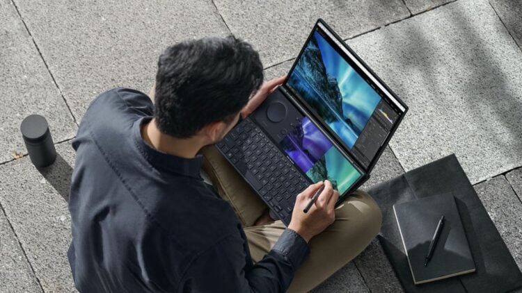 ASUS Zenbook Pro 14 Duo UX8402ZE