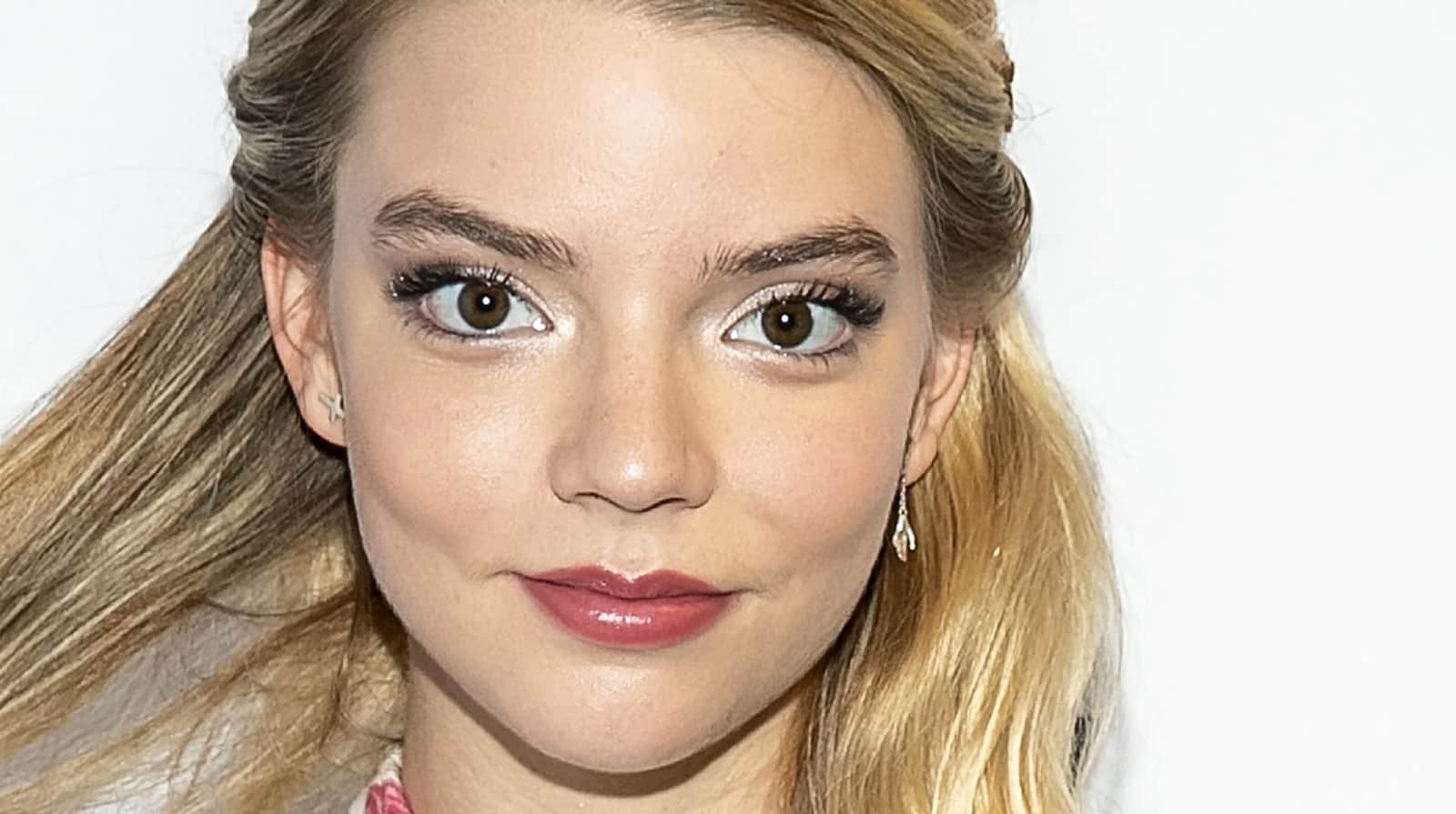 Furiosa Set Photos Reveal Anya Taylor-Joy's Look In The Mad Max