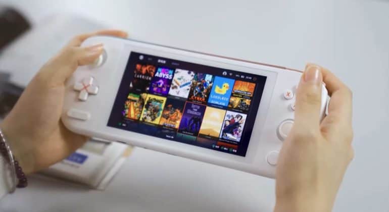 Ayaneo Air Is An OLED Handheld PC For Just $500