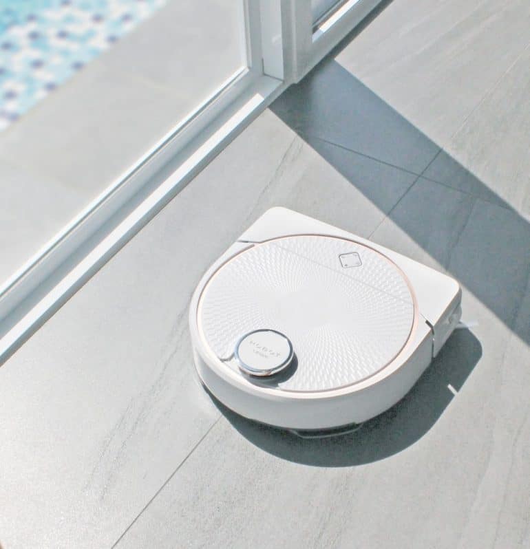 Solenco Launches Hobot Legee D7 Robot Vacuum Mop