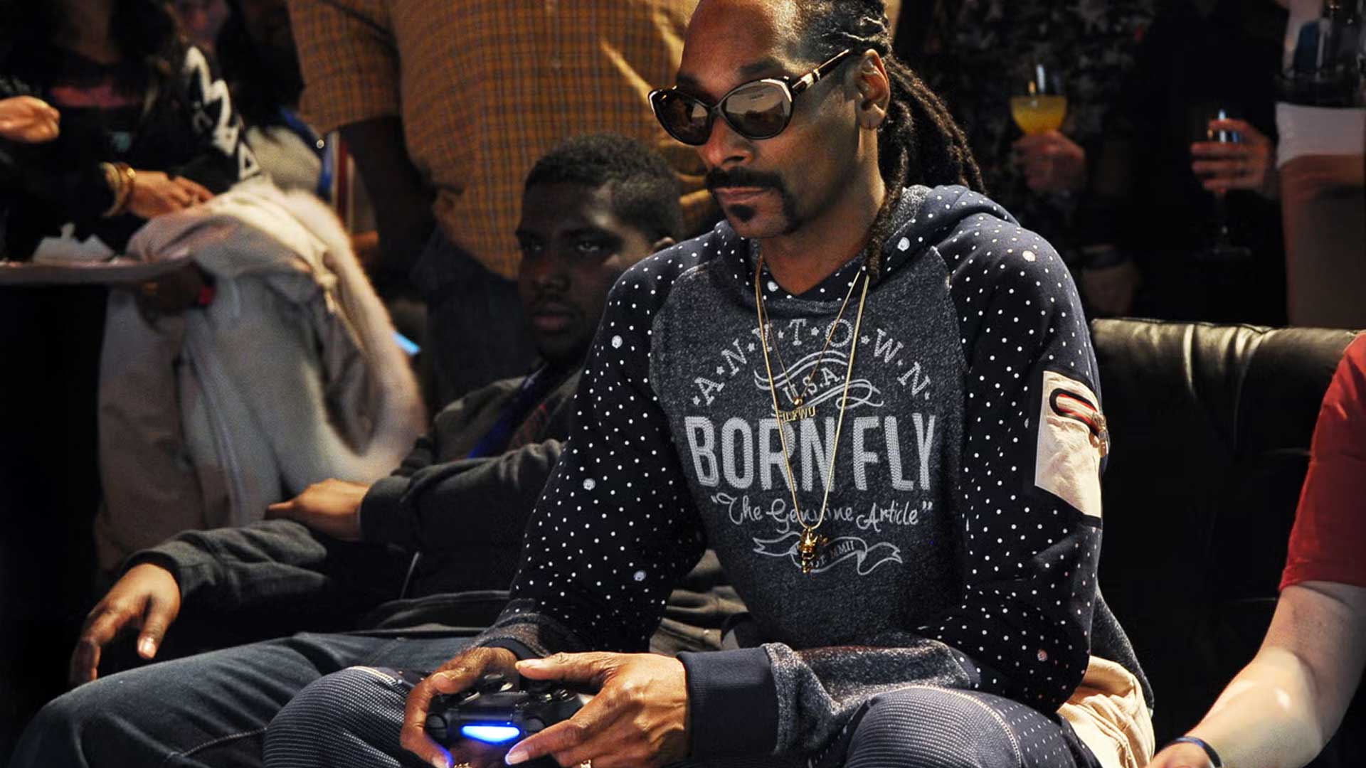 Snoop Dogg gaming