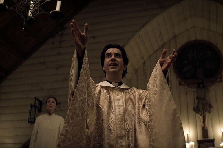 Mike Flanagan Midnight Mass Netflix