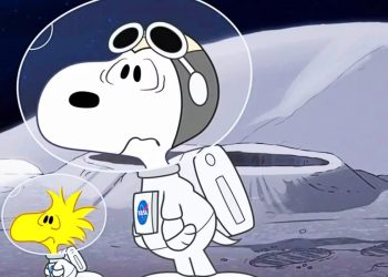 NASA Snoopy Space Artemis