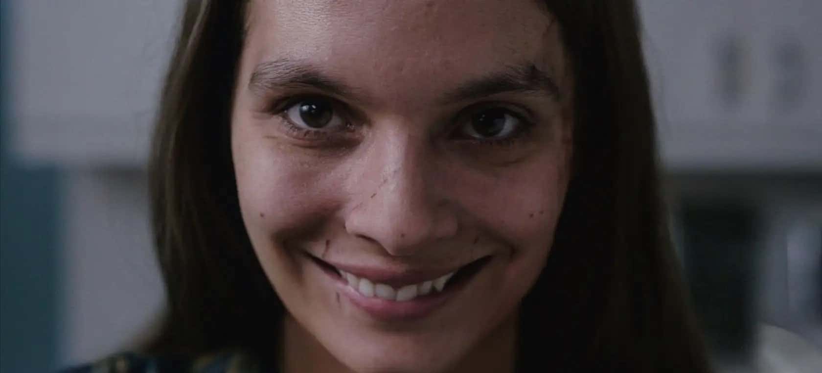 Smile-movie-horror