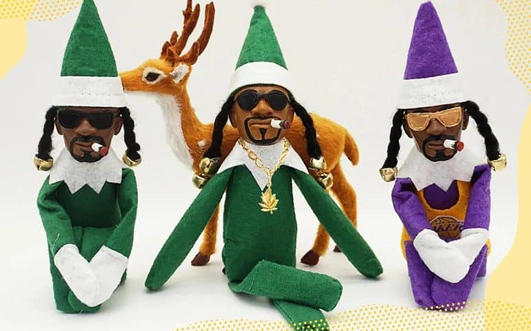 Hilarious Snoop On A Stoop Is The New Elf On A Shelf