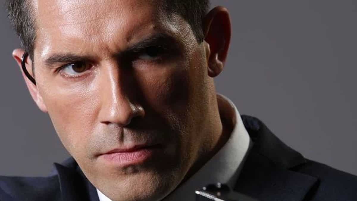 scott adkins batman bruce wayne