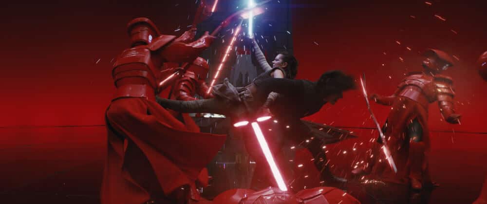 Kylo Ren and Rey vs the Praetorian Guards – The Last Jedi
