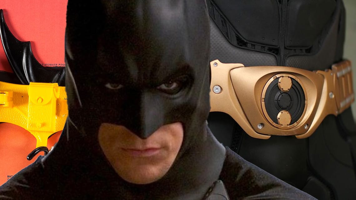 7 Surprising Items Batman Keeps In His Utility Belt