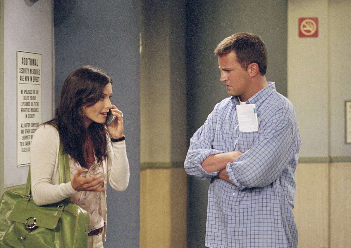 Friends Episode change