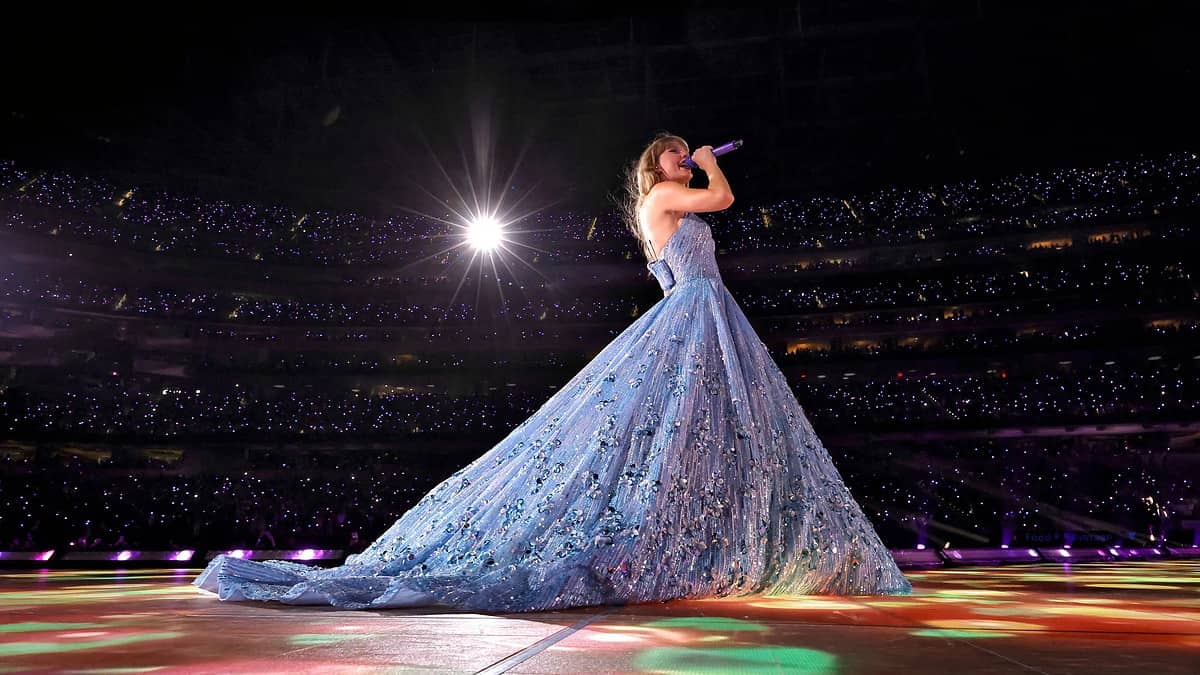 Taylor Swift Knocks Out Sylvester Stallone in an Unexpected Way