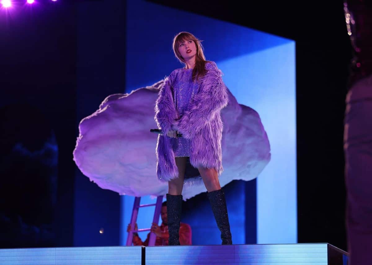 Taylor Swift Knocks Out Sylvester Stallone in an Unexpected Way