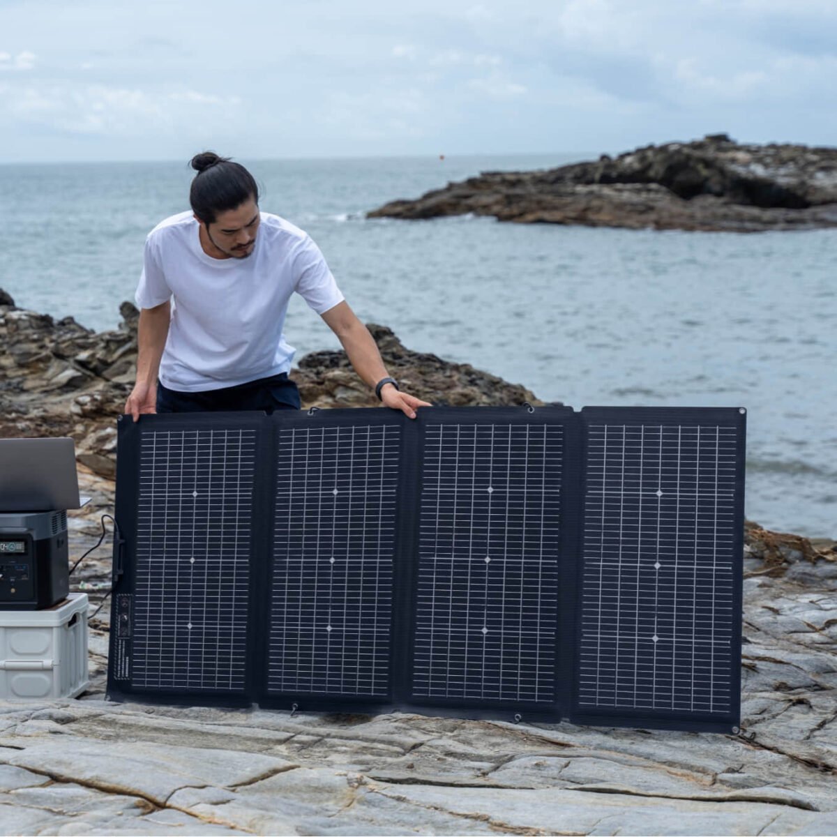 EcoFlow 220W Bifacial Portable Solar Panel Review