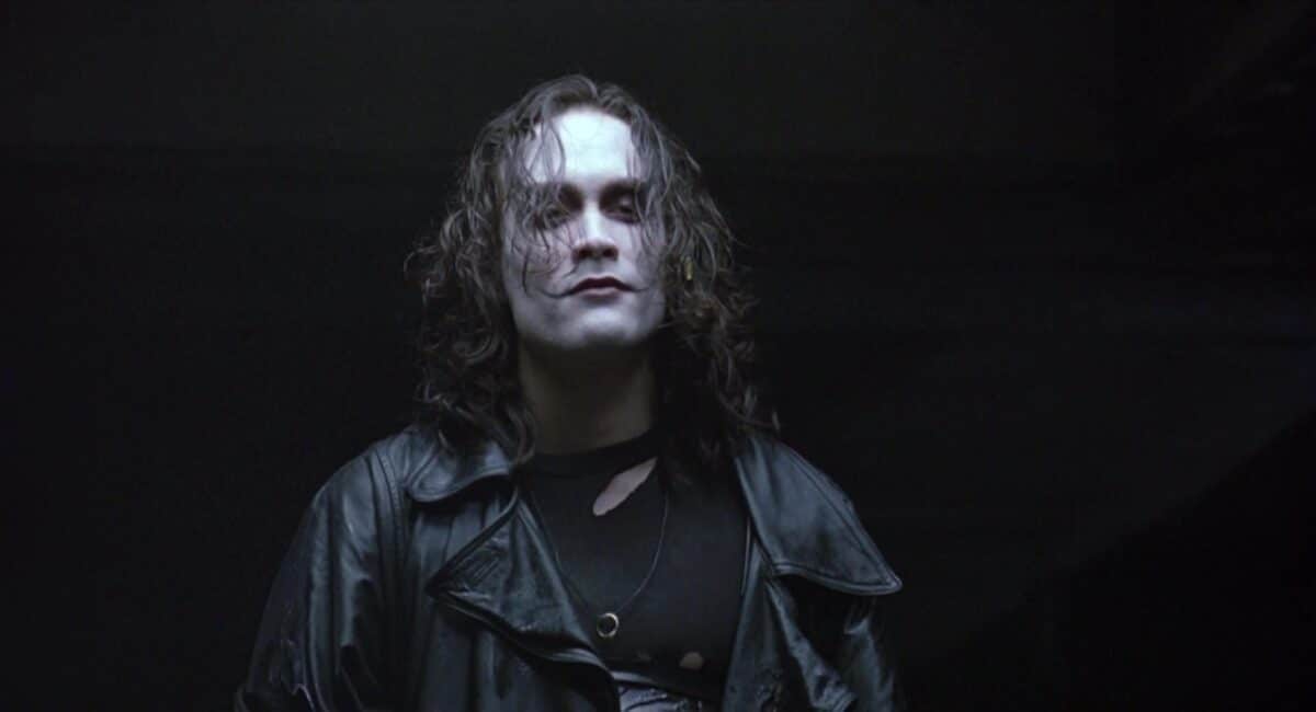 Yes, Bill Skarsgård's Look As The Crow Is Different From Brandon Lee's - It Has To Be