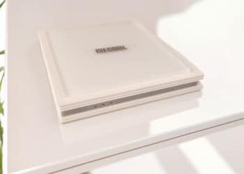 Mecool KM2 Plus Deluxe Review – King Of The TV Box 