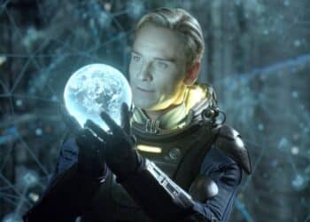 Michael-Fassbender-as-David-in-Prometheus-high-res
