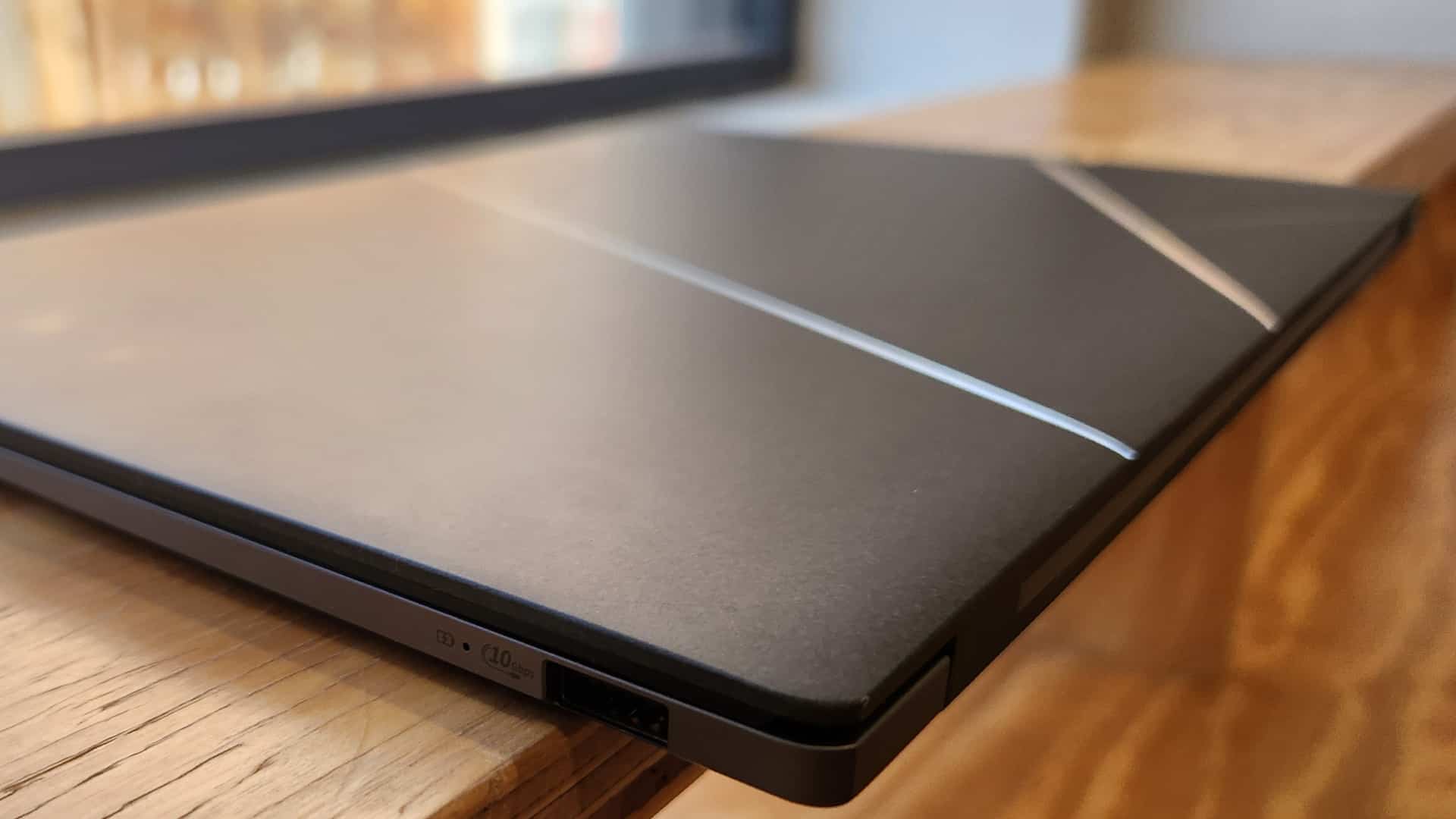 ASUS Zenbook S 14