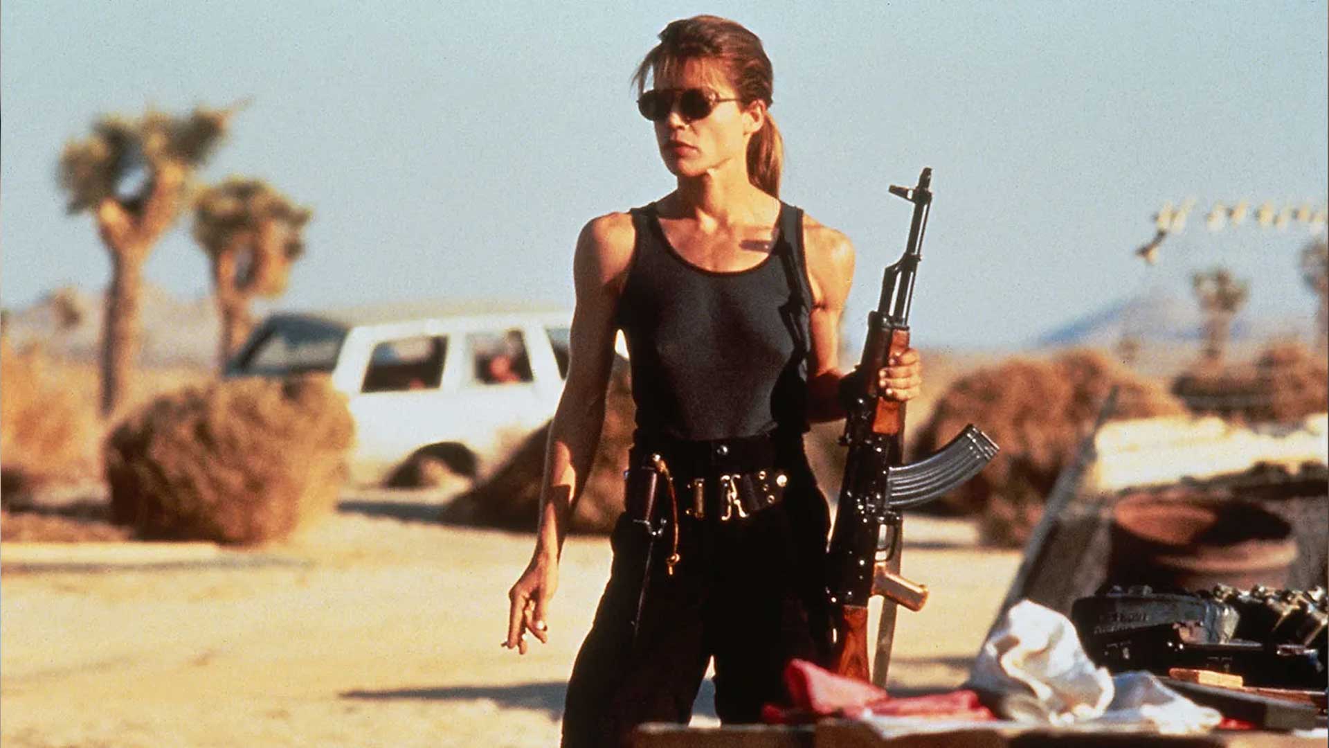 Linda Hamilton 90s star