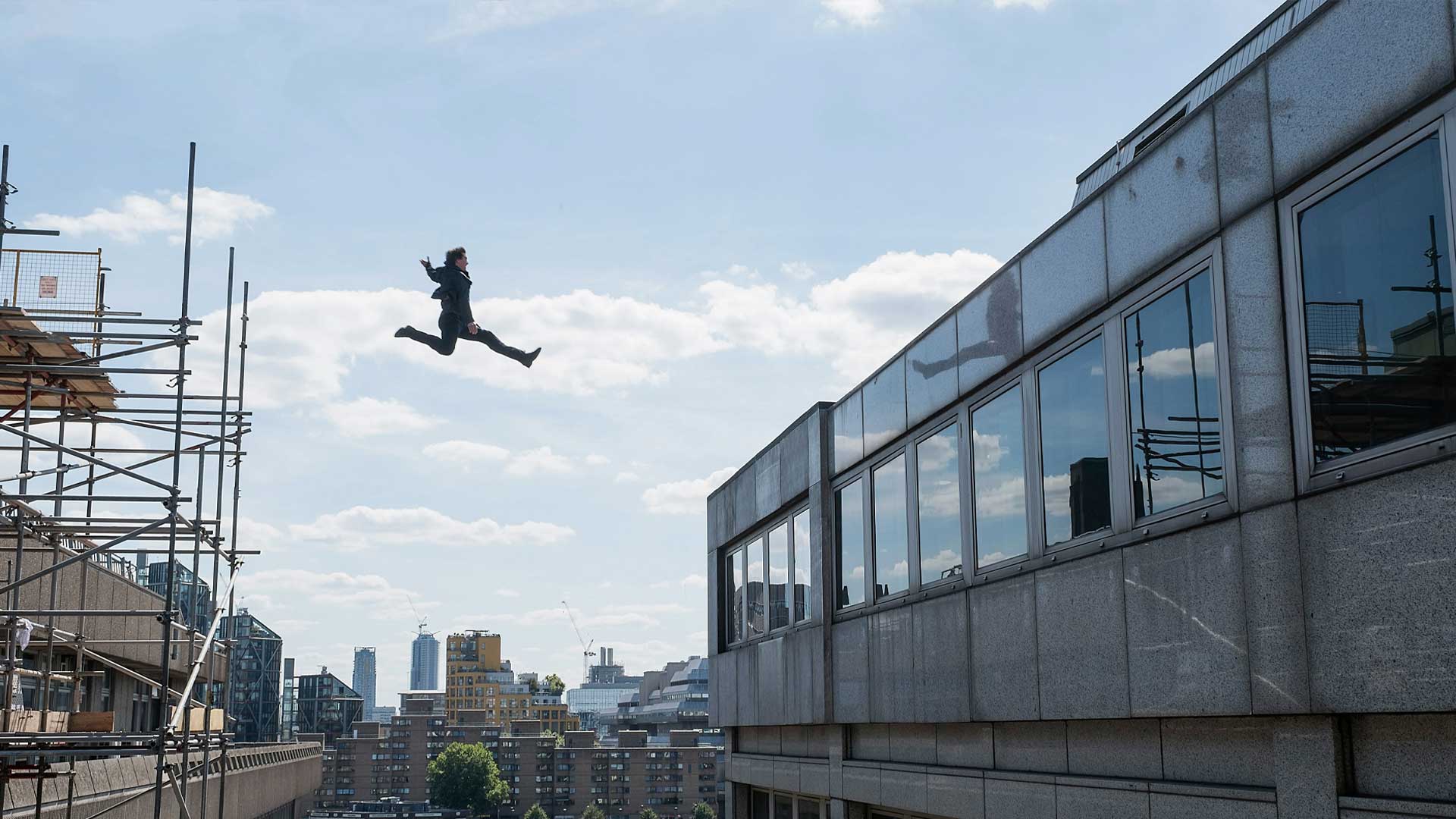 tom cruise mission impossible stunts