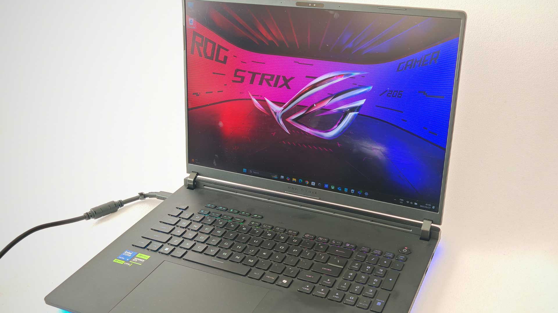 ASUS ROG Strix SCAR 18 (2025) Laptop Review
