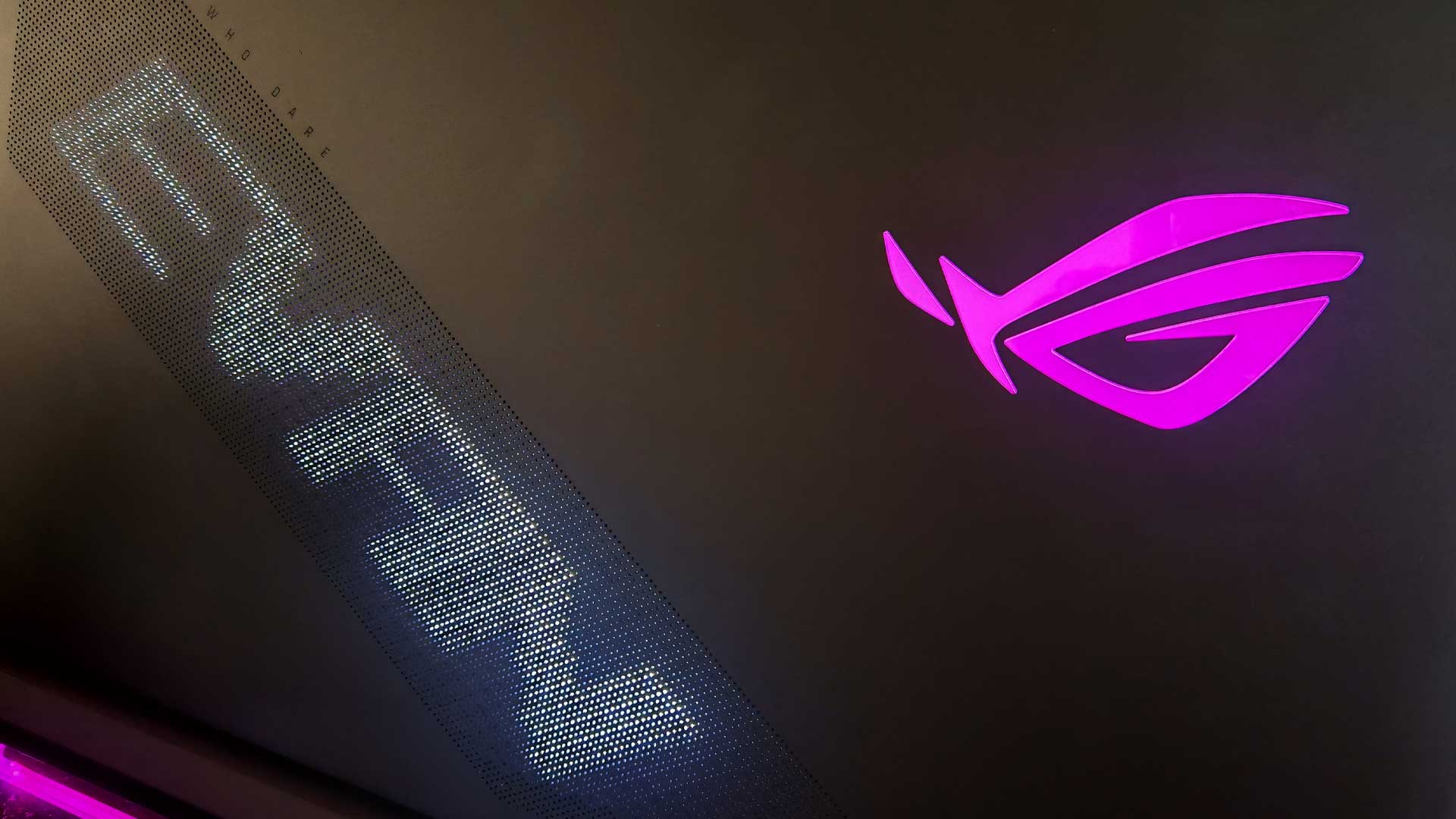 ASUS ROG Strix SCAR 18 Gaming Laptop