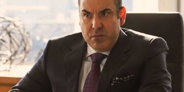 Rick Hoffman Suits