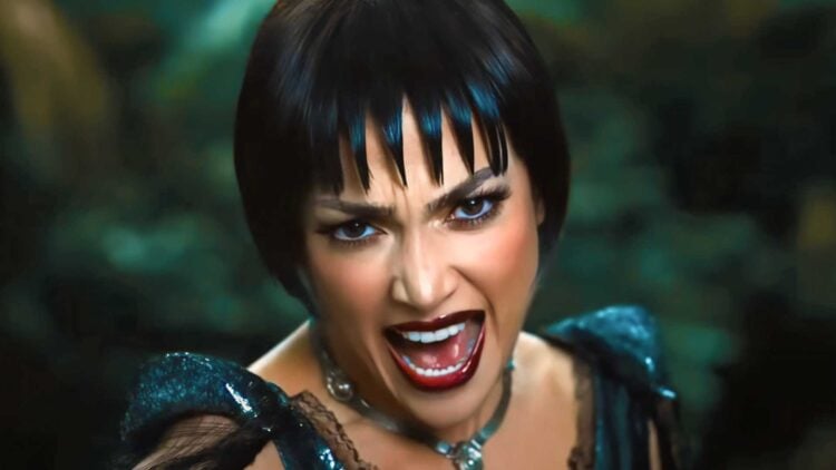 Jennifer Lopez Kiss of the Spider Woman
