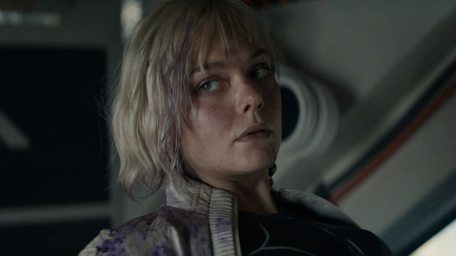 Predator Badlands Thia Ella Fanning