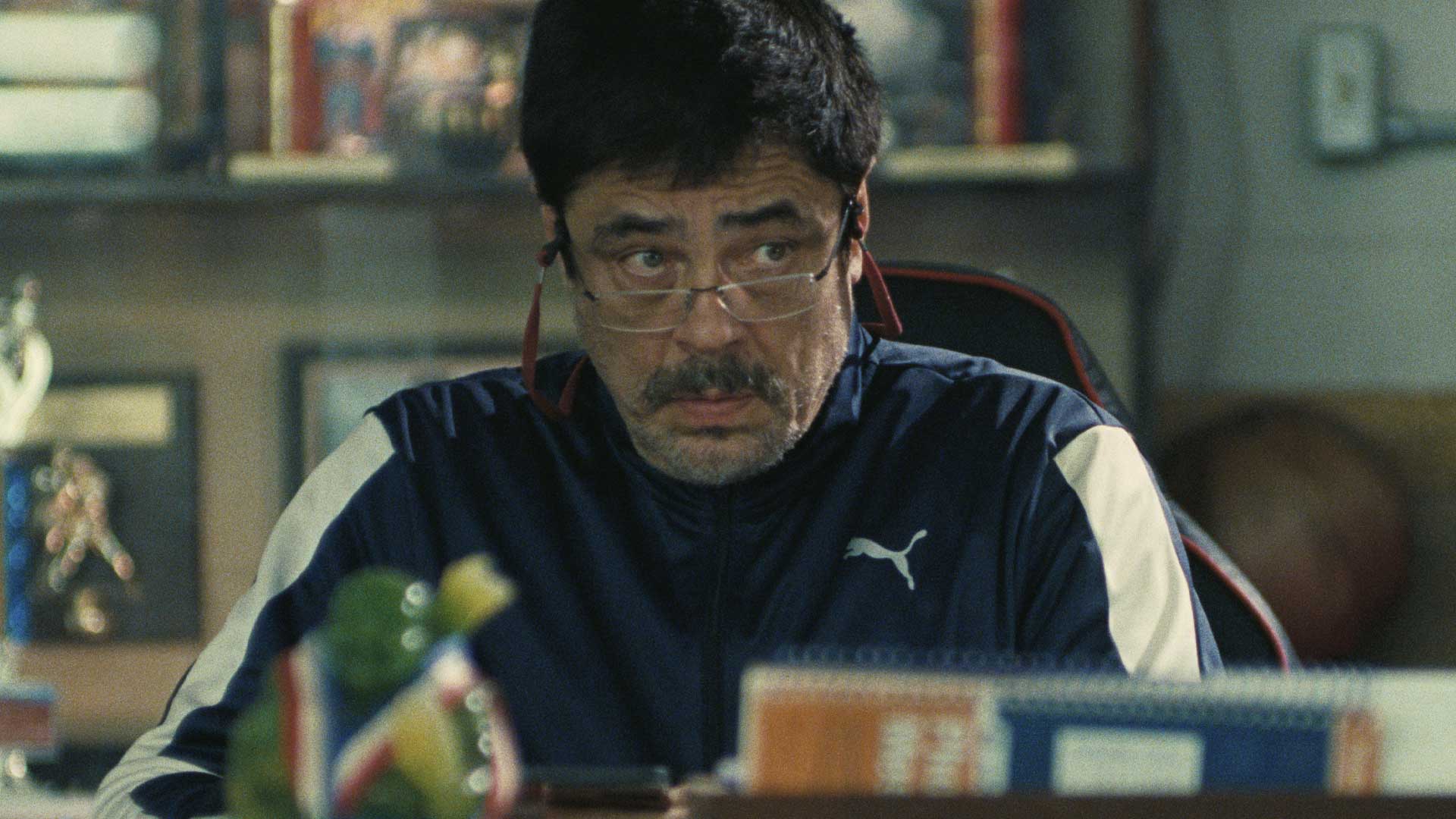 one battle after another Benicio del Toro