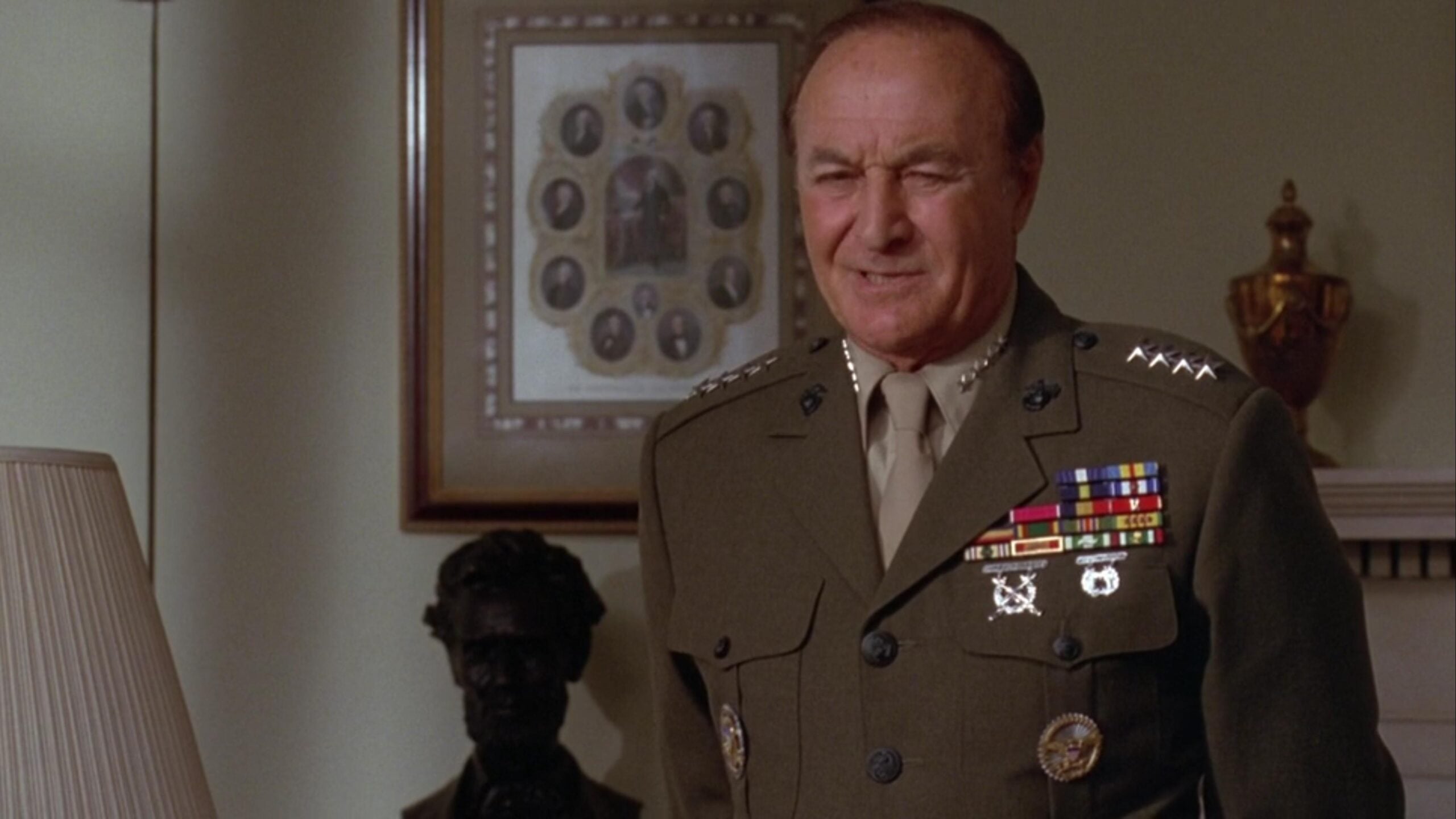 Robert Loggia