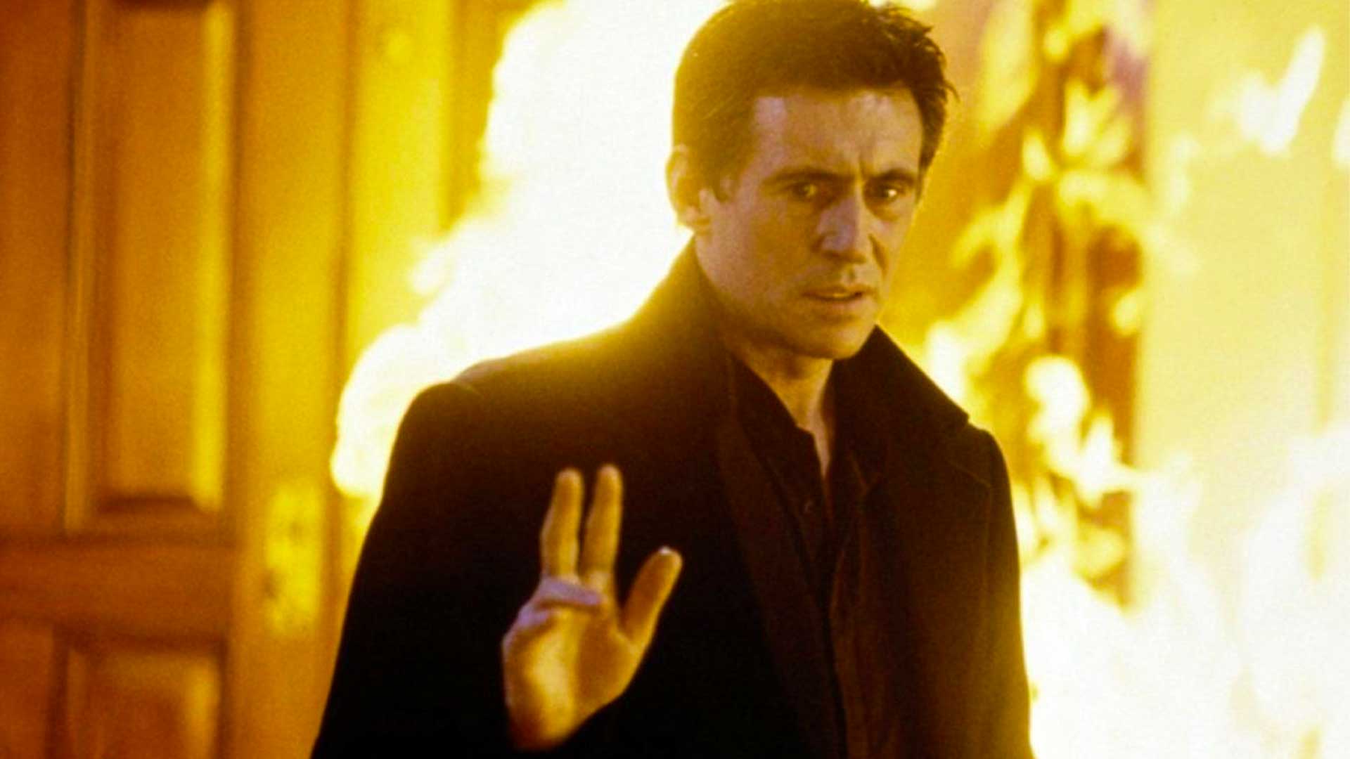 Gabriel Byrne Devil
