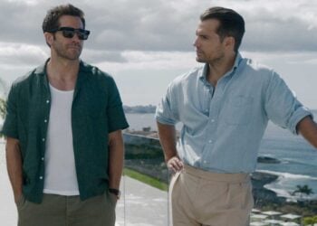 in the grey henry cavill Jake Gyllenhaal