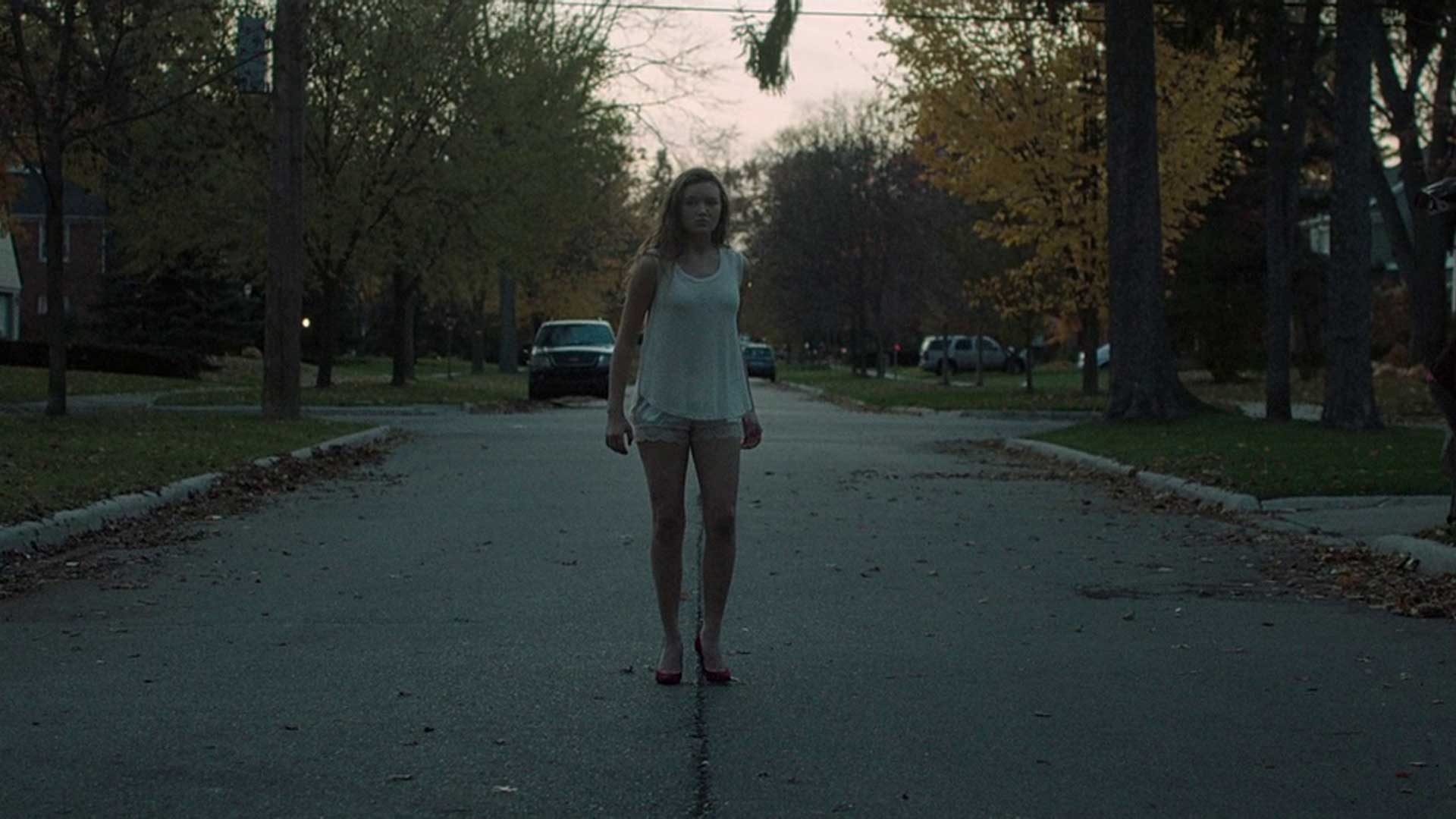 IT FOLLOWS opening scene