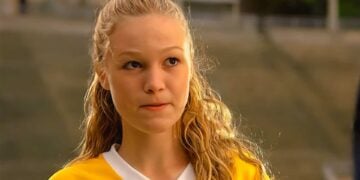 Julia-Stiles-10-Things-I-Hate-About-You