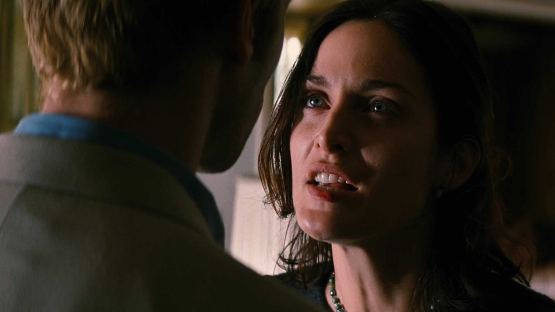 carrie-anne moss memento